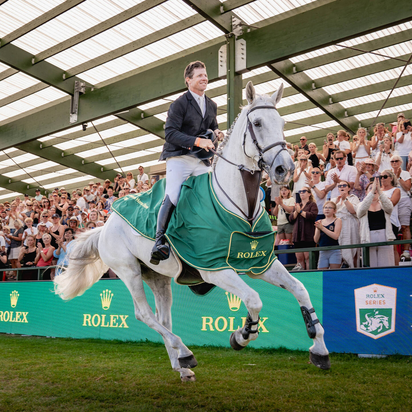 Shane Sweetnam vainqueur du Rolex Grand Prix à Falsterbo en 2026 avec James Kann Cruz