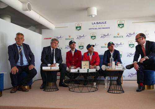 grand prix; press conference; 526, BOND JAMESBOND DE HAY, Gregory WATHELET; 666, CARACOLE DE LA ROQUE, Karl COOK; 668, GREYA, Kent FARRINGTON; Sportfot