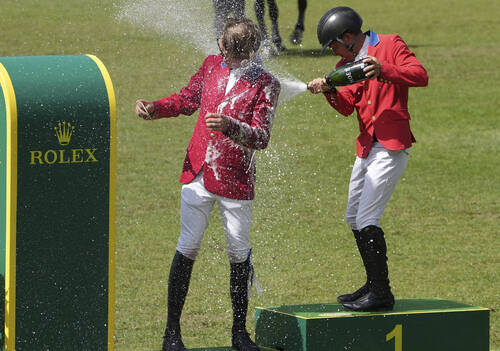 Optimized by JPEGmini 3.14.12.71901706 0x024e8f79