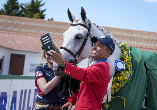 Optimized by JPEGmini 3.14.12.71901706 0x8f418dbd