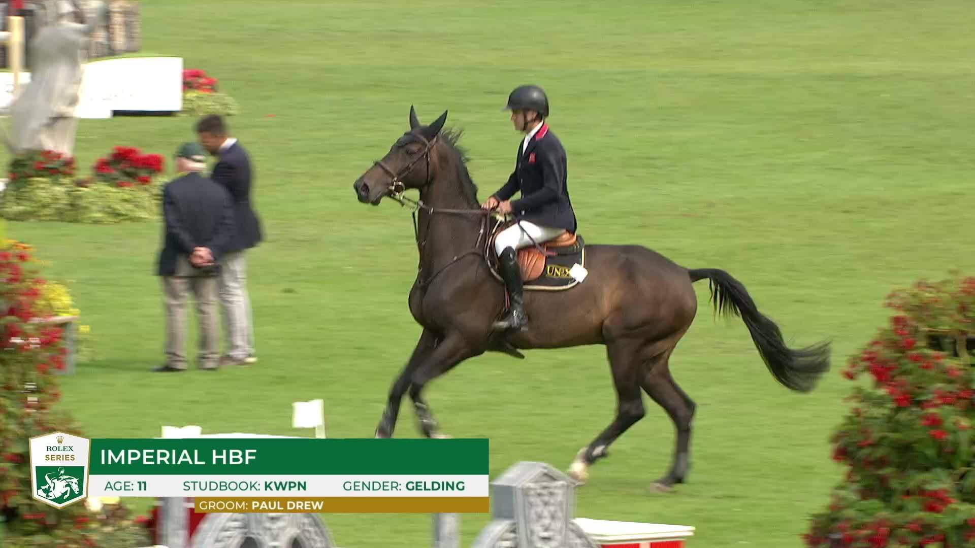 Donald Whitaker avec Millfield Colette - Dublin Horse Show 2025 - Manche 1