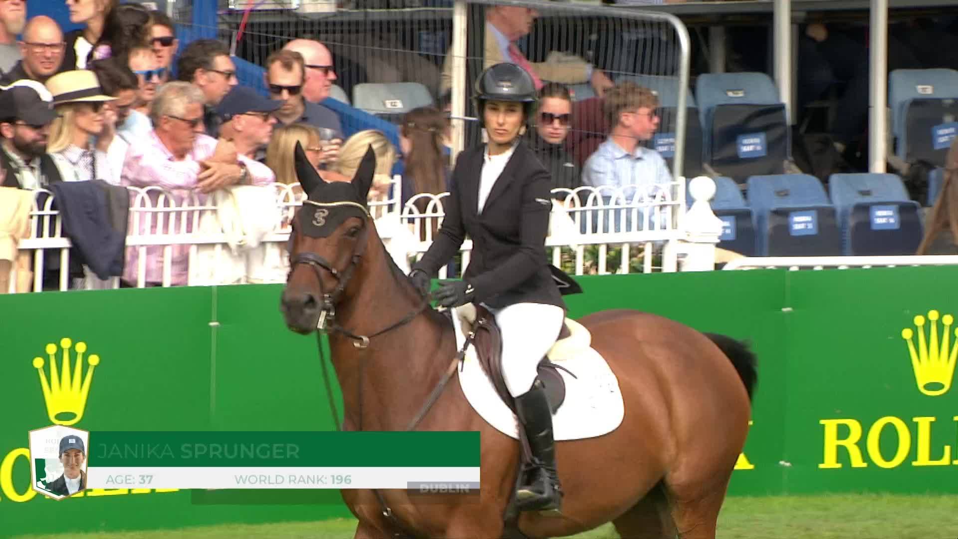 Janika Sprunger avec Orelie - Dublin Horse Show 2024 - Manche 1