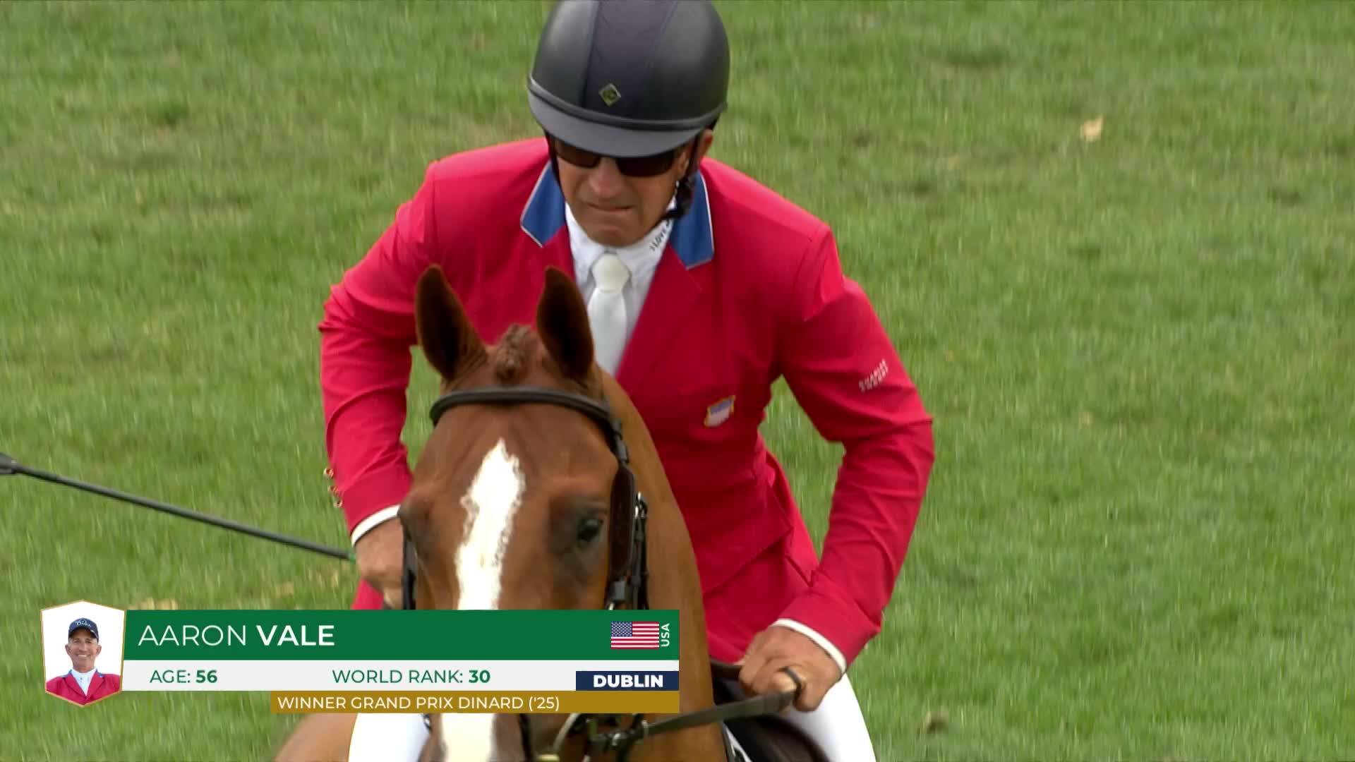 Aaron Vale avec Carissimo 25 - Dublin Horse Show 2025 - Manche 1