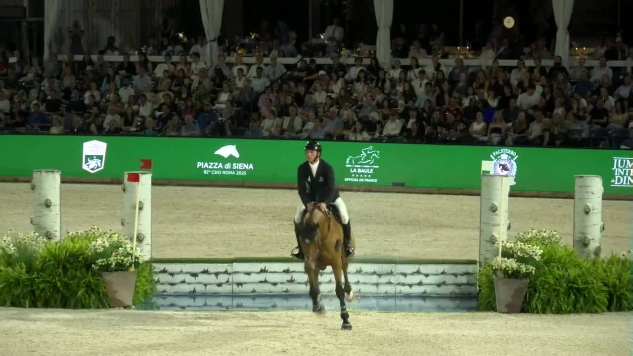 Amy Millar avec Jagger Hx - CSI 5* Wellington 2026 - Manche 1