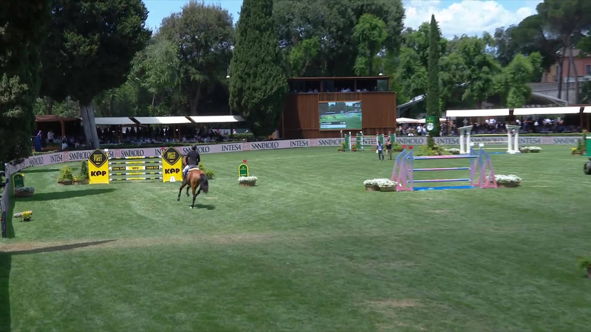 Darragh Kenny avec Eddy Blue - CSIO Rome - Piazza di Siena 2024 - Manche 1